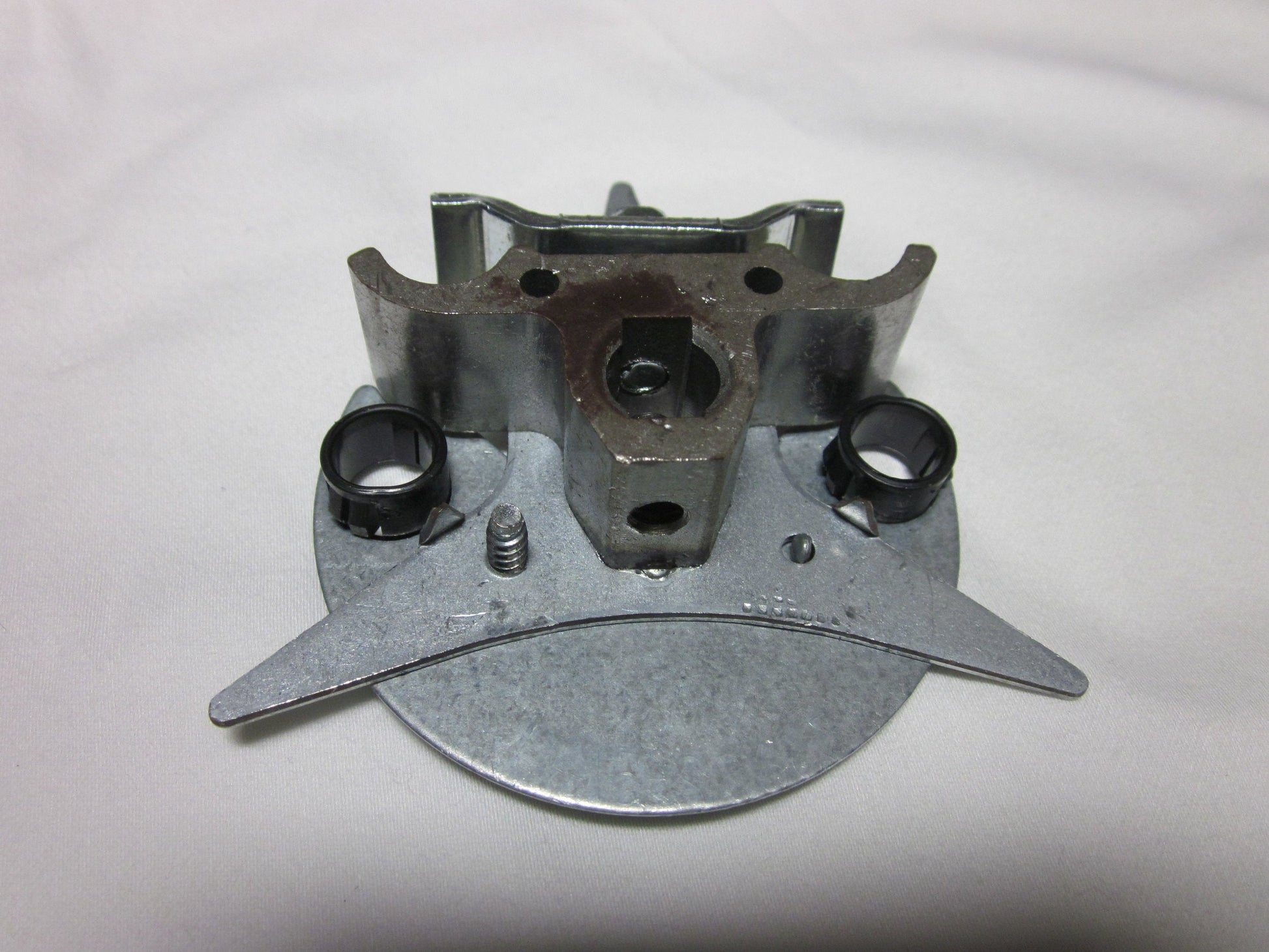 Reznor Static Plate w/ Electrode Clamps: 106176